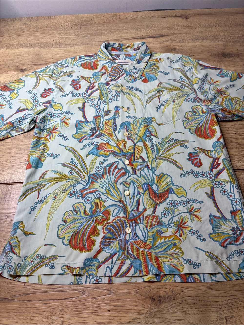 Men's Tommy Bahama 100% Silk Floral Short-Sleeve Shirt in Light Greenish Blue L